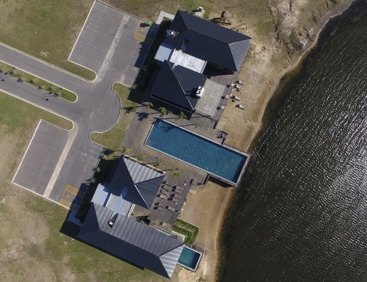 Casa a estrenar en El Naudir, Escobar.