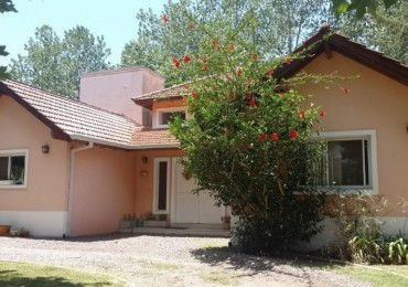 Casa Barrio Privado Bermudas.